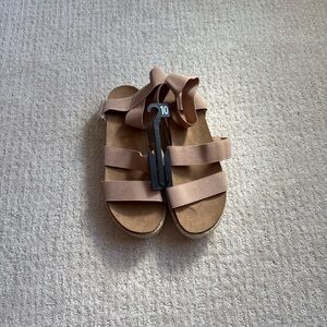 🤍 Nude Platform Sandals – Size 10 🤍  NWT